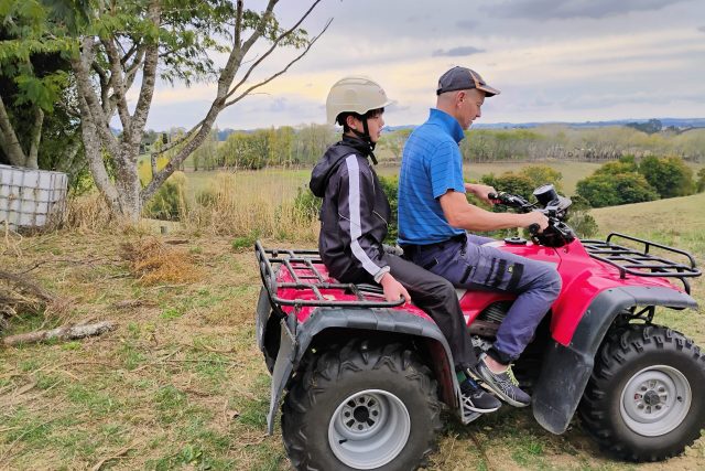 ファームステイ