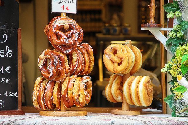 mschiffm-pretzel-701810_1920